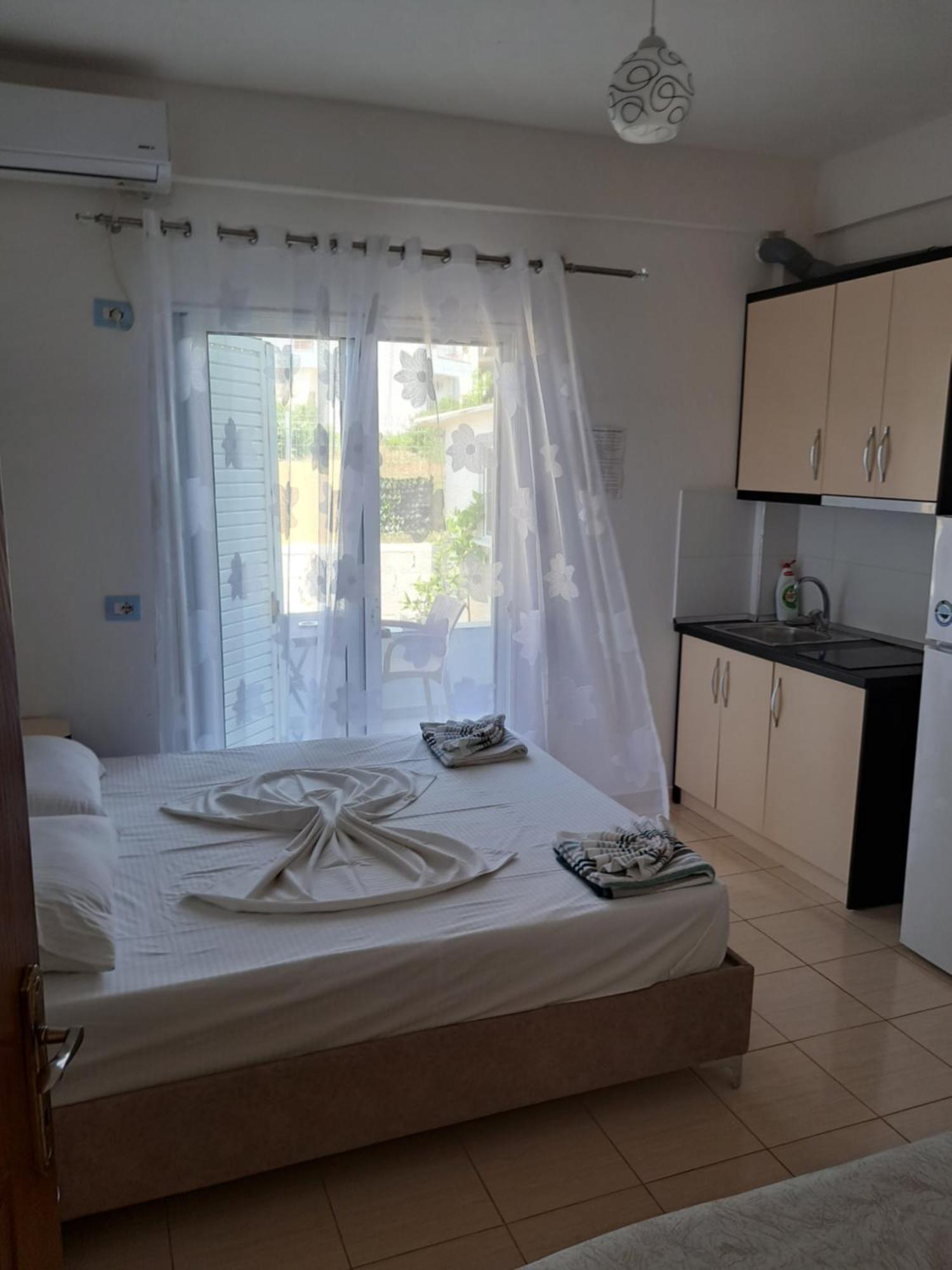 Elton Tafa Guesthouse Ksamil Pokoj fotografie